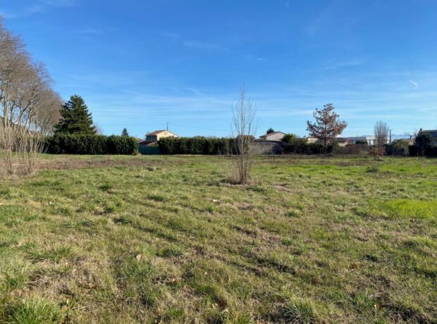 ? NOUVELLE OPÉRATION – 10 TERRAINS À BÂTIR – CHARMES-SUR-RHÔNE ?